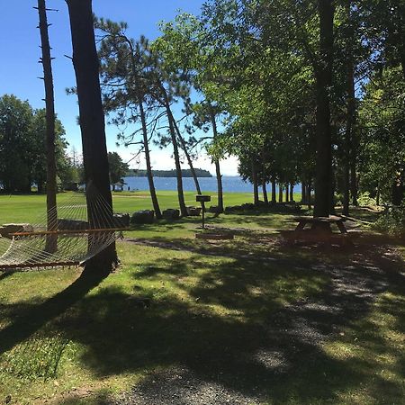 Bluff Point Golf Resort プラッツバーグ エクステリア 写真