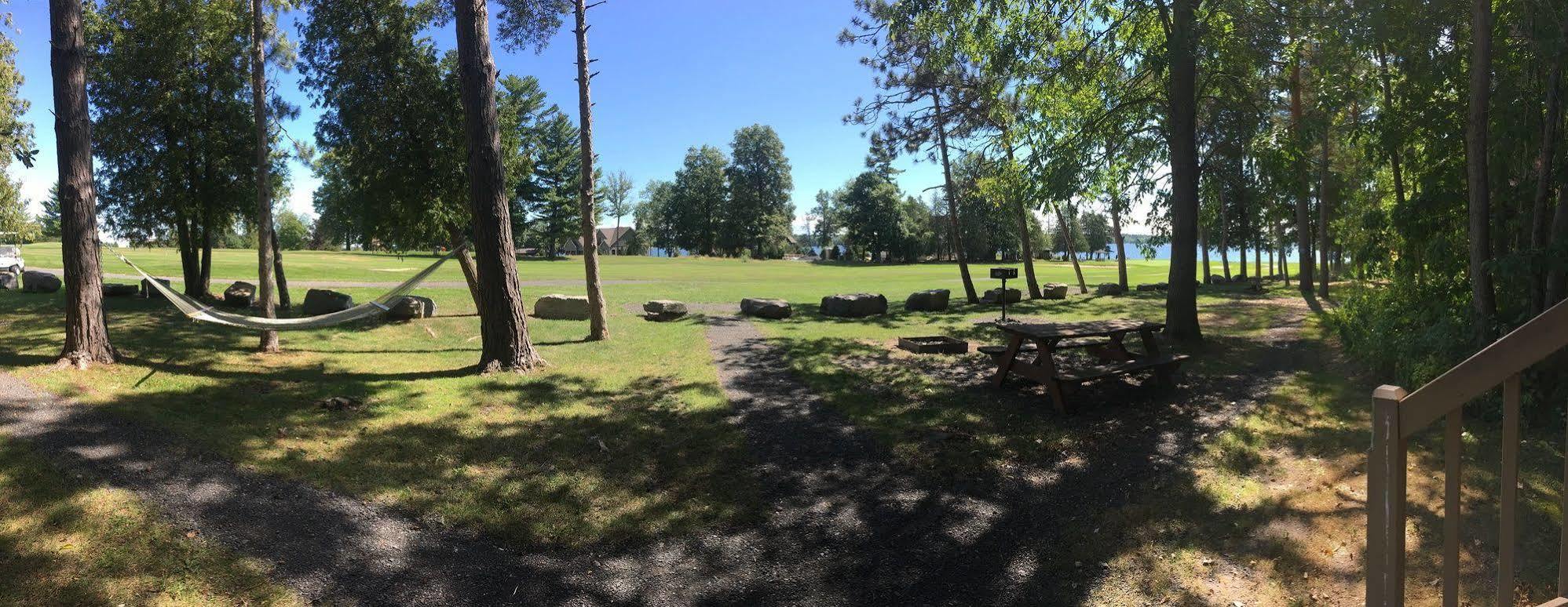 Bluff Point Golf Resort プラッツバーグ エクステリア 写真